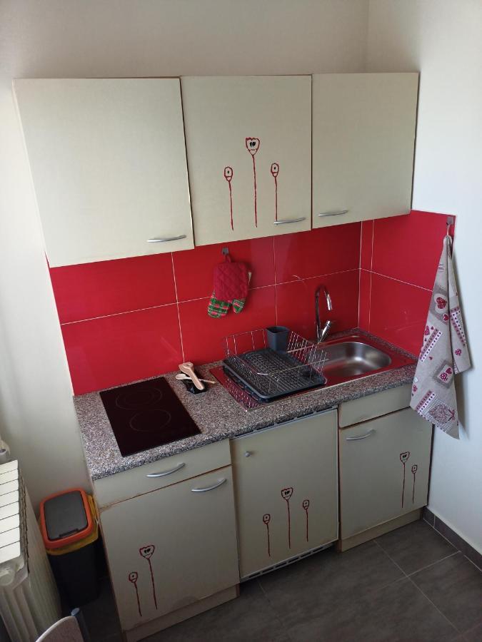 Cozy Apartment In The City Center Pula Extérieur photo